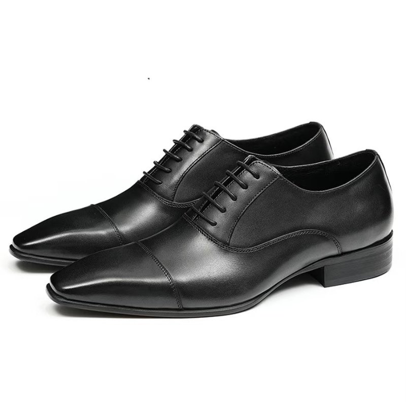 Formele Herenschoenen Elegant Gesneden Britse Lederen Bedrijfsschoenen