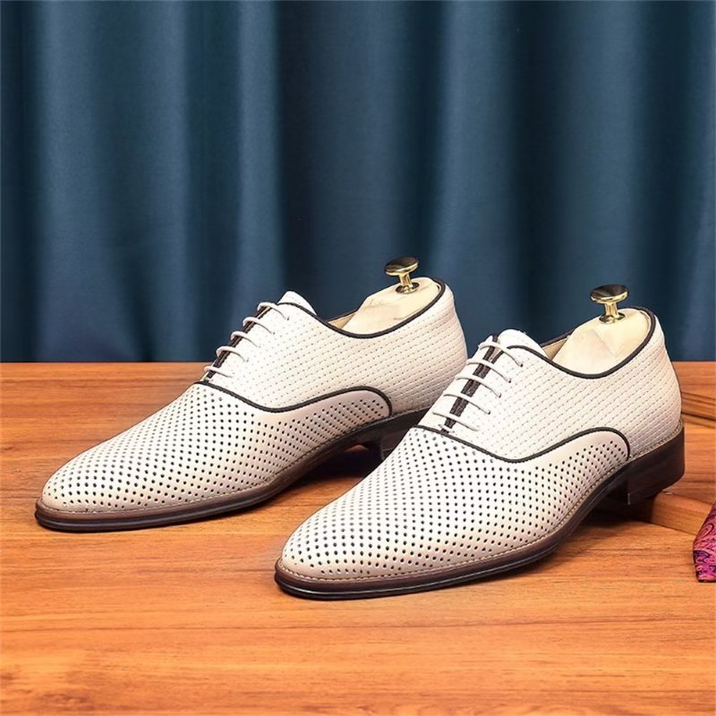 Formele Schoenen Heren Reliëf Elegantie Exotische Oxford-schoenen Met Ronde Neus - Beige