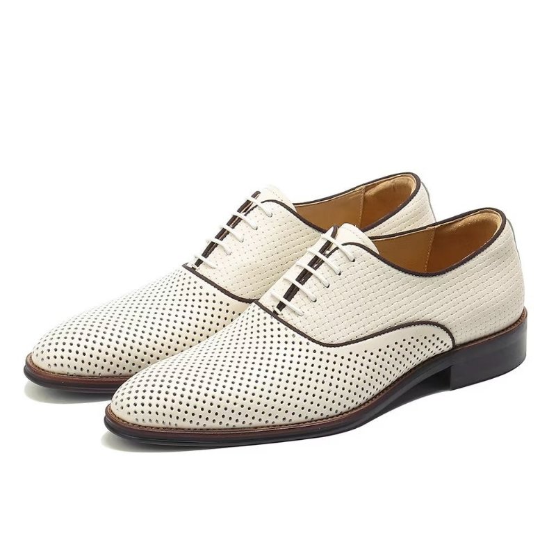 Formele Schoenen Heren Reliëf Elegantie Exotische Oxford-schoenen Met Ronde Neus - Beige