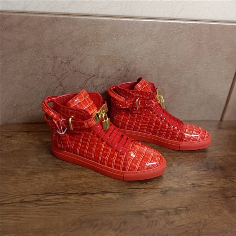 Herensneakers Hoge Designer Platte Sneakers Met Reliëf - Rood