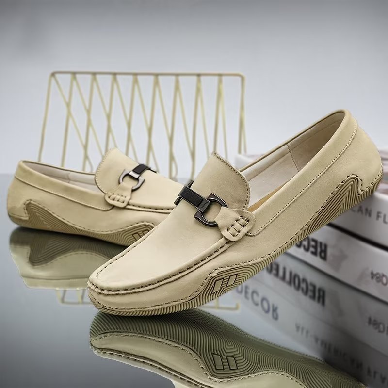 Vrijetijdsschoenen Heren Elegante Instaploafers Met Metalen Mode - Beige